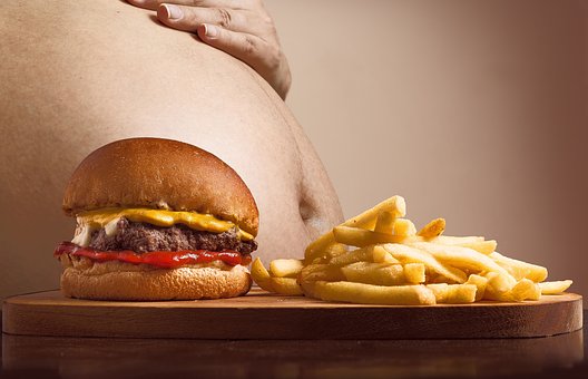 ハンバーガーを食べても腹筋を割ることは出来ますか？